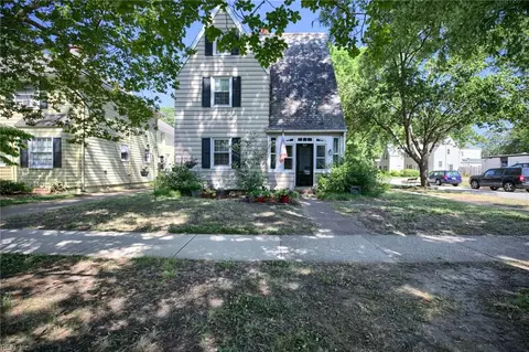 89 Main St, Newport News, VA 23601