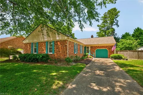 408 Woodbridge Dr, Chesapeake, VA 23322