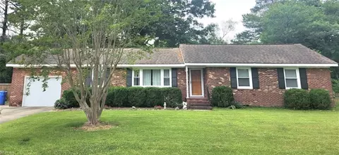 3208 Barksdale Rd, Chesapeake, VA 23321