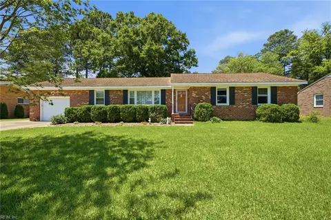 3208 Barksdale Rd, Chesapeake, VA 23321
