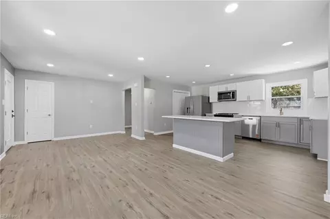 Other - 3 Beechwood Rd, Hampton, VA 23666 photo 2 of 9