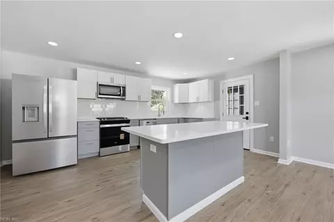 Kitchen - 3 Beechwood Rd, Hampton, VA 23666 photo 1 of 3