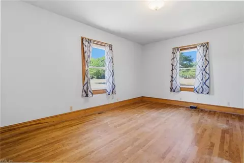 Bedroom - 1635 Buckley Hall Rd, Dutton, VA 23050 photo 4 of 7