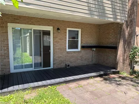 Exterior - 6522 Pasteur Ct, Norfolk, VA 23513 photo 1 of 2