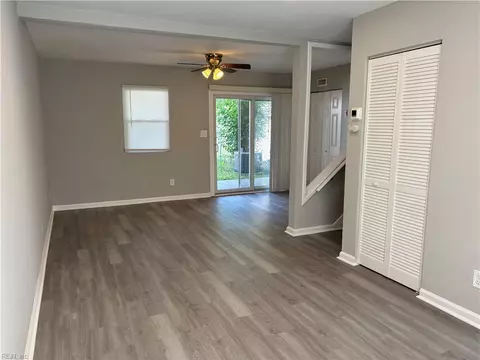 Living - 6522 Pasteur Ct, Norfolk, VA 23513 photo 2 of 2