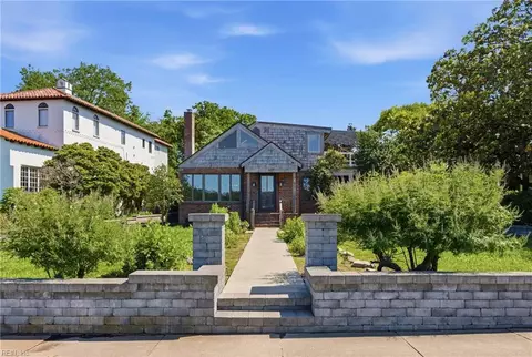 607 Mayflower Rd, Norfolk, VA 23508