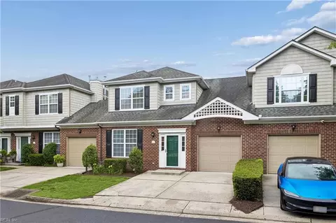 1517 Penton Mews, Chesapeake, VA 23320