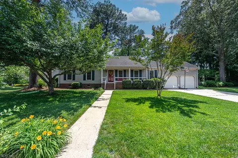 526 Wittington Dr, Chesapeake, VA 23322