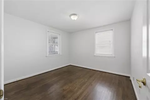 Bedroom - 318 Evans St, Norfolk, VA 23503 photo 5 of 5