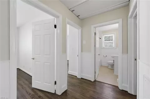 Entry Way - 318 Evans St, Norfolk, VA 23503 photo 5 of 5