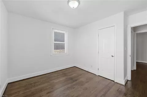 Bedroom - 318 Evans St, Norfolk, VA 23503 photo 4 of 5