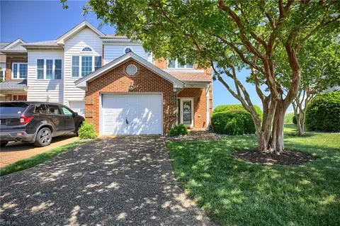 51 Mizzen Cir, Hampton, VA 23664