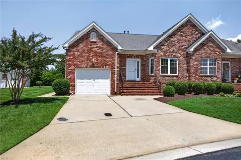 3160 Sterling Way #37, Portsmouth, VA 23703