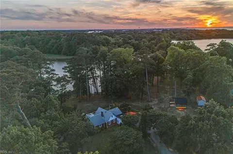 5040 Creek Cove Ct, Virginia Beach, VA 23455