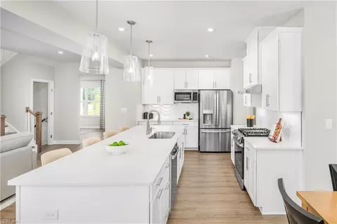 Kitchen - 213 Tinker St, Chesapeake, VA 23322 photo 1 of 2