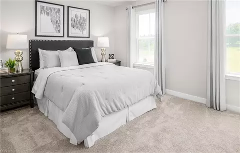 Bedroom - 213 Tinker St, Chesapeake, VA 23322 photo 3 of 5