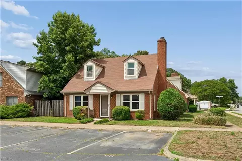 Exterior - 74 Westview Dr, Hampton, VA 23666 photo 9 of 9