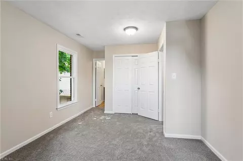 Bedroom - 74 Westview Dr, Hampton, VA 23666 photo 2 of 6