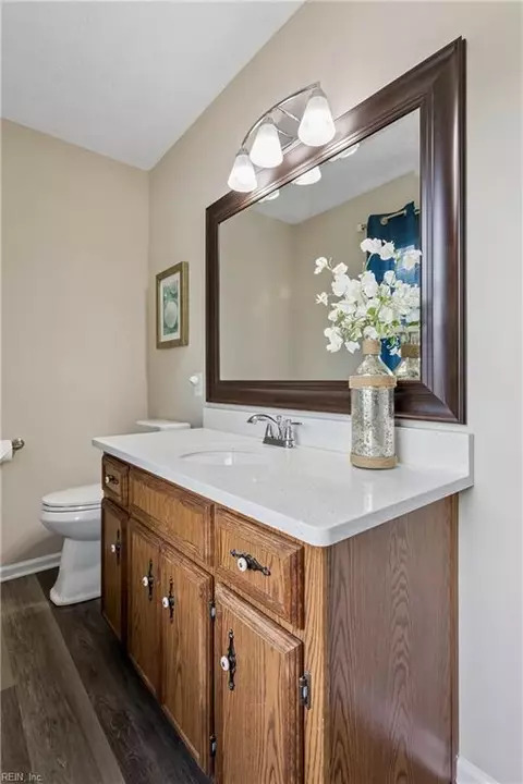 Bath - 74 Westview Dr, Hampton, VA 23666 photo 2 of 7