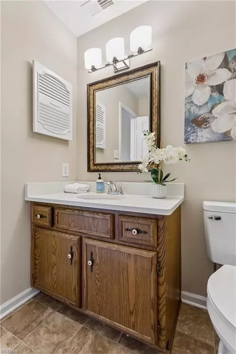 Bath - 74 Westview Dr, Hampton, VA 23666 photo 6 of 7