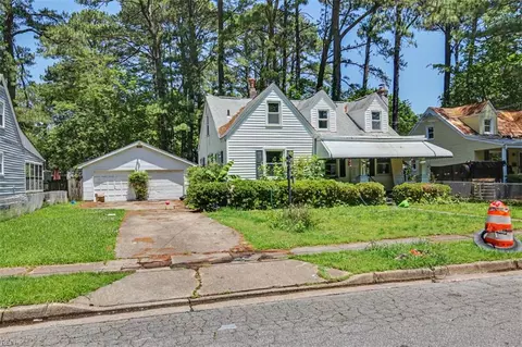 3586 Riverside Dr, Norfolk, VA 23503