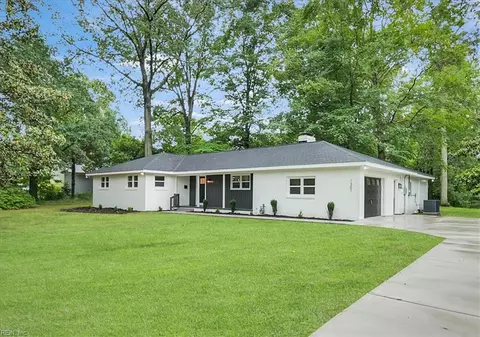 1301 Lakeside Rd, Virginia Beach, VA 23455