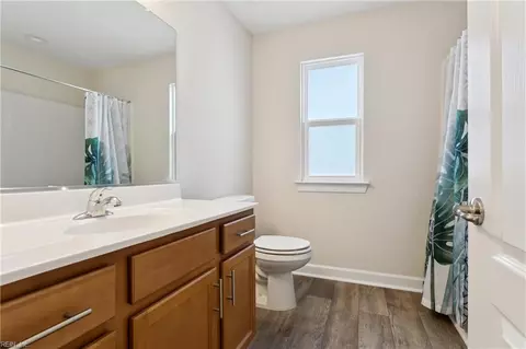 Bath - 52 Mill Creek Ct, Hampton, VA 23663 photo 2 of 3