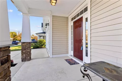 Exterior - 52 Mill Creek Ct, Hampton, VA 23663 photo 5 of 11