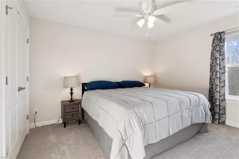 Bedroom - 52 Mill Creek Ct, Hampton, VA 23663 photo 3 of 7