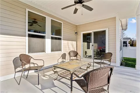 Exterior - 52 Mill Creek Ct, Hampton, VA 23663 photo 8 of 11