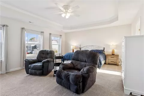 Bedroom - 52 Mill Creek Ct, Hampton, VA 23663 photo 6 of 7