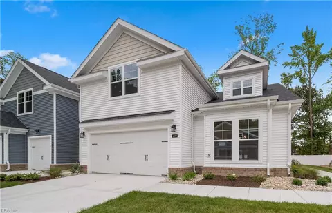 4607 Longleaf Pl, Chesapeake, VA 23321
