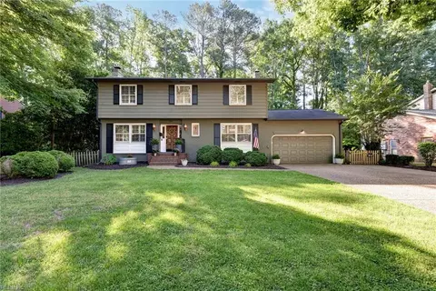 320 Parkway Dr, Newport News, VA 23606