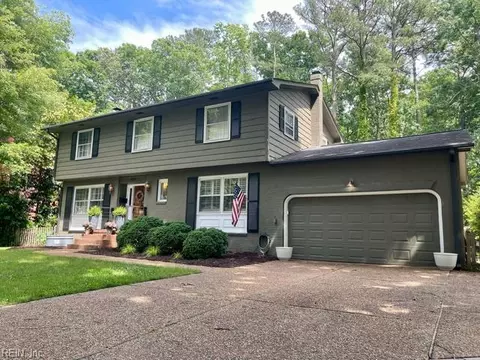 320 Parkway Dr, Newport News, VA 23606