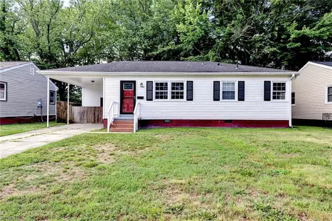 1124 78th St, Newport News, VA 23605