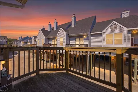 863 Little Bay Ave #2, Norfolk, VA 23503