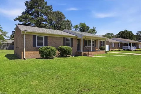 4108 Sunnyfields Rd, Portsmouth, VA 23703