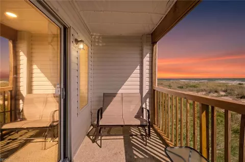 810 E Ocean View Ave #107, Norfolk, VA 23503