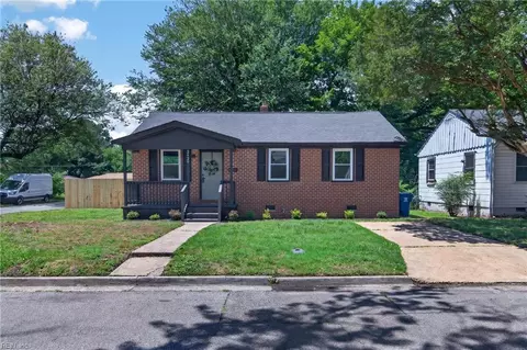 2420 Charleston Ave, Portsmouth, VA 23704