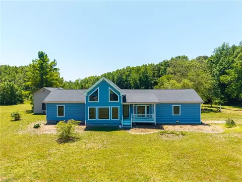 178 Whites Neck Ln, Knotts Island, NC 27950