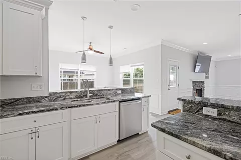 Kitchen - 964 N King St, Hampton, VA 23669 photo 5 of 6
