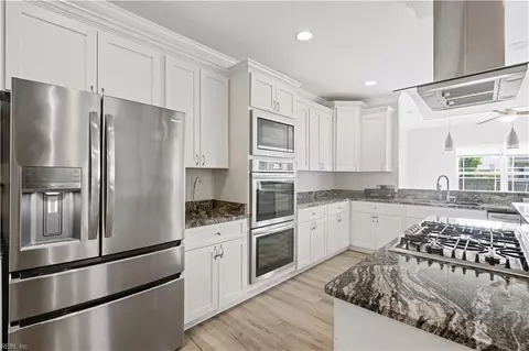 Kitchen - 964 N King St, Hampton, VA 23669 photo 1 of 6