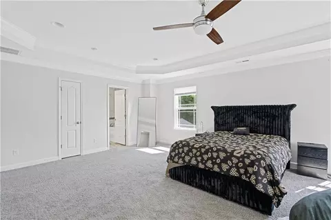 Bedroom - 964 N King St, Hampton, VA 23669 photo 6 of 6