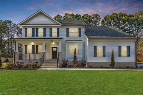 615 Ship Point Rd, Yorktown, VA 23692