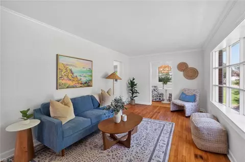 404 Eisenhower Cir, Portsmouth, VA 23701
