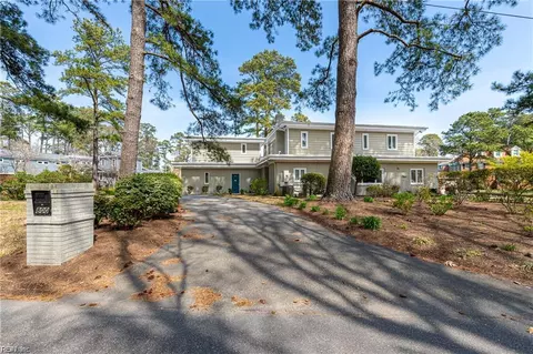 800 Oriole Dr, Virginia Beach, VA 23451