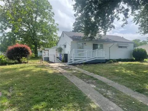 2129 Dean Dr, Norfolk, VA 23518