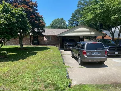 2422 Bugle Dr W, Chesapeake, VA 23321
