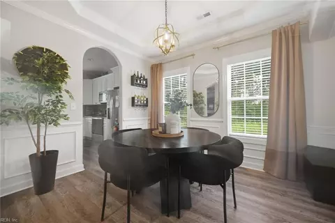 Dining - 916 Mason St, Hampton, VA 23669 photo 1 of 1