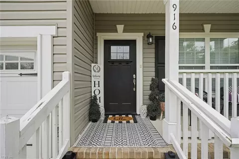 Exterior - 916 Mason St, Hampton, VA 23669 photo 4 of 4